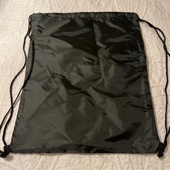 New. Disney Vacation Club (DVC) mesh drawstring backpack - Picture 4 of 5